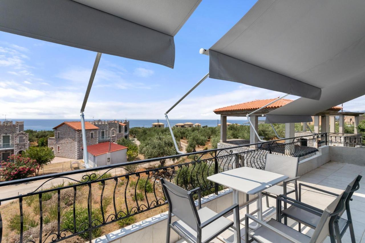 Nikolas Apartments Stoupa Lévktron Exterior foto